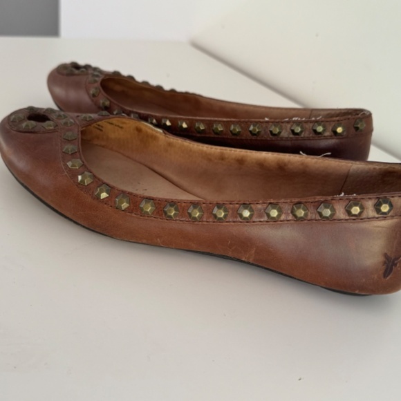 Frye - Picture 4 of 6